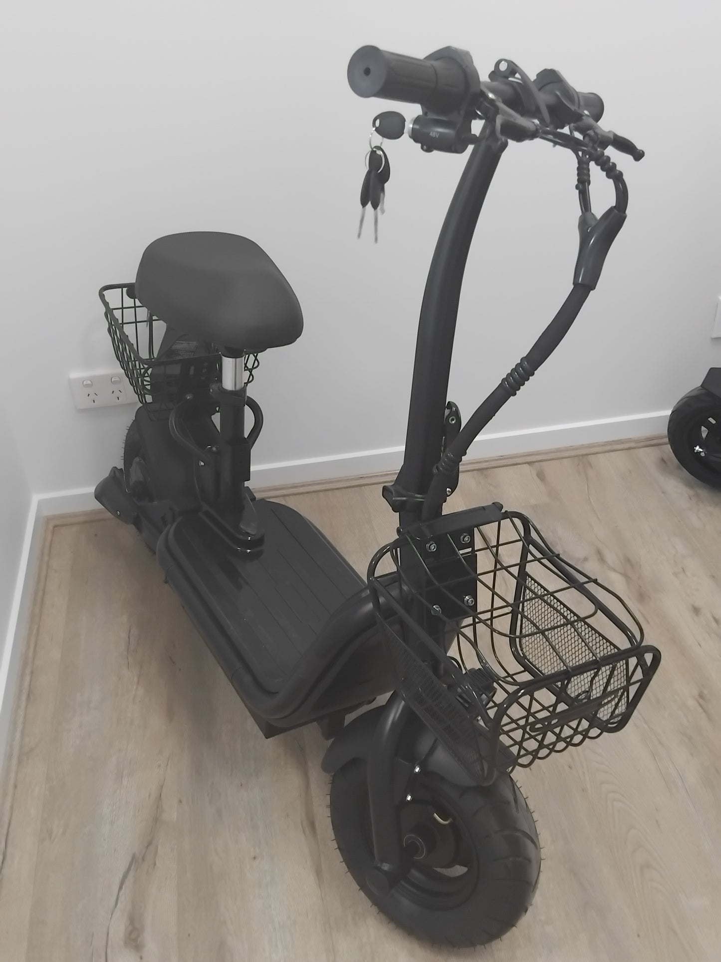 12" Pee Wee e-scooter Future Travel S162