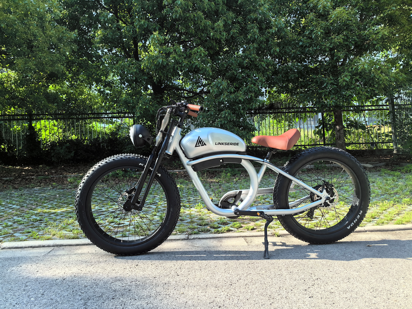 26*4.0 Retro E-BIKE LINKSERIDE JAMBO