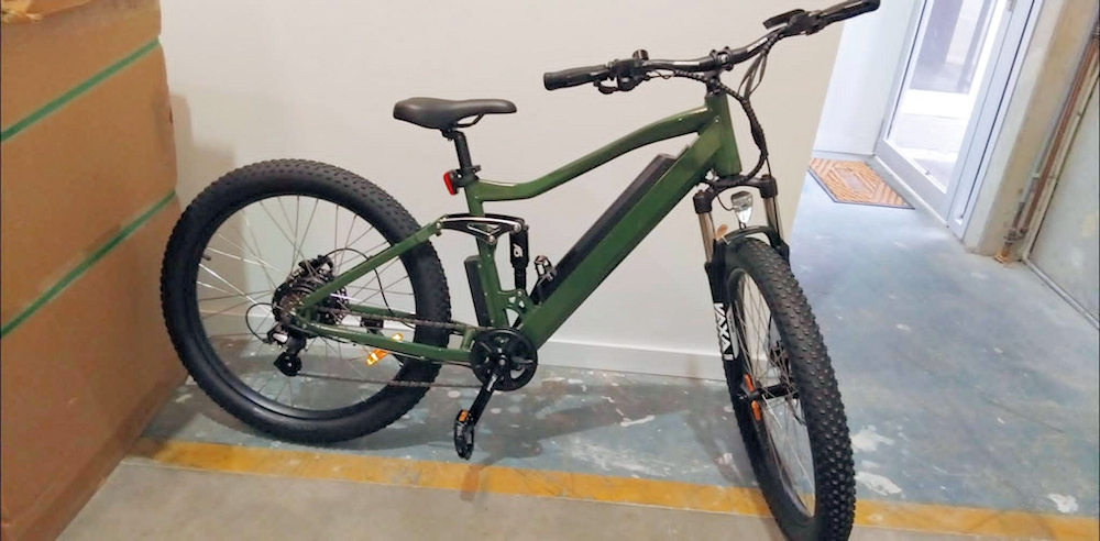Fat tire e-bike model ML-TDA441Z – Built for adventure with wide tires and a strong frame.