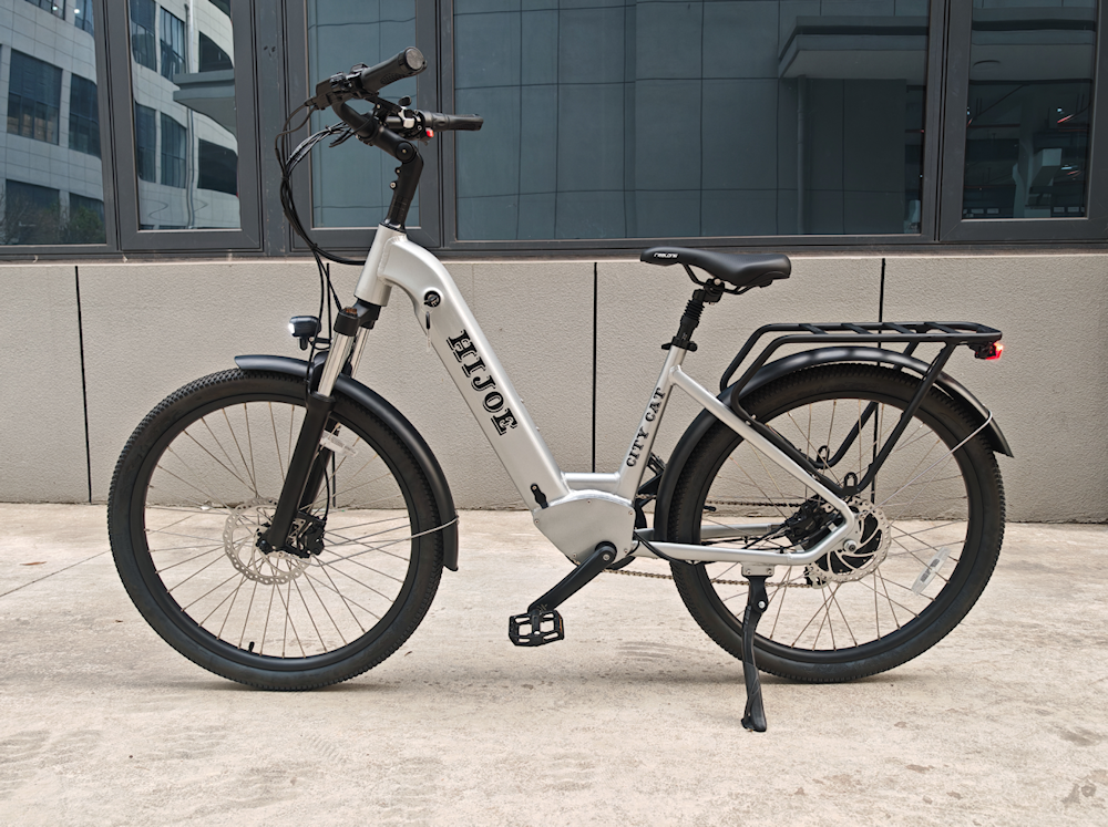 City Cat 02 urban electric bike designed for city commuting.