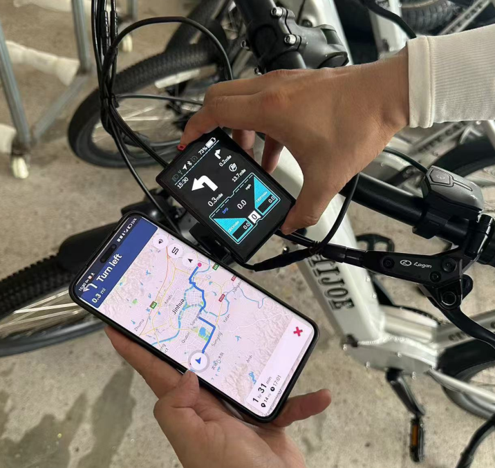City Cat Display – Modern digital dashboard for urban e-bikes.
