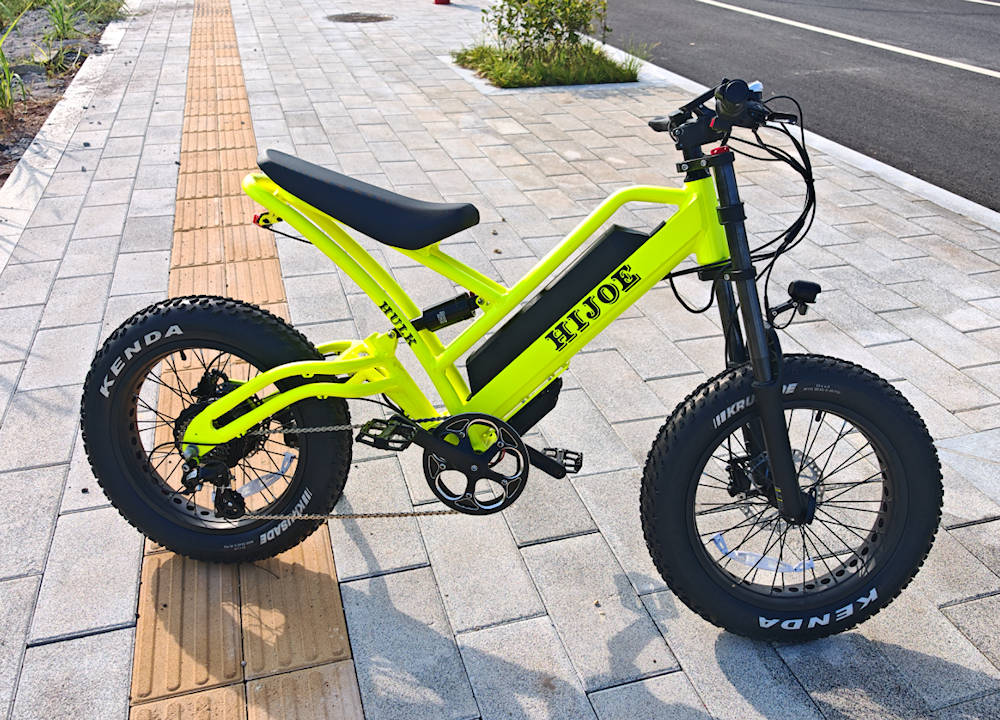 Hulk 02 – High-performance electric bike with robust components.